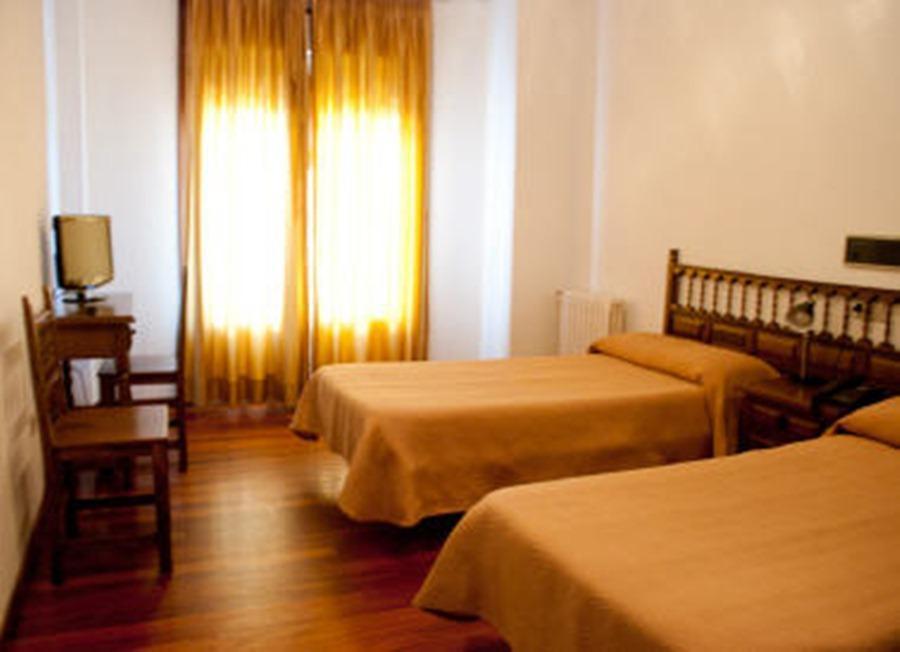 Hotel Ansuina Banos Del Molgas Екстериор снимка